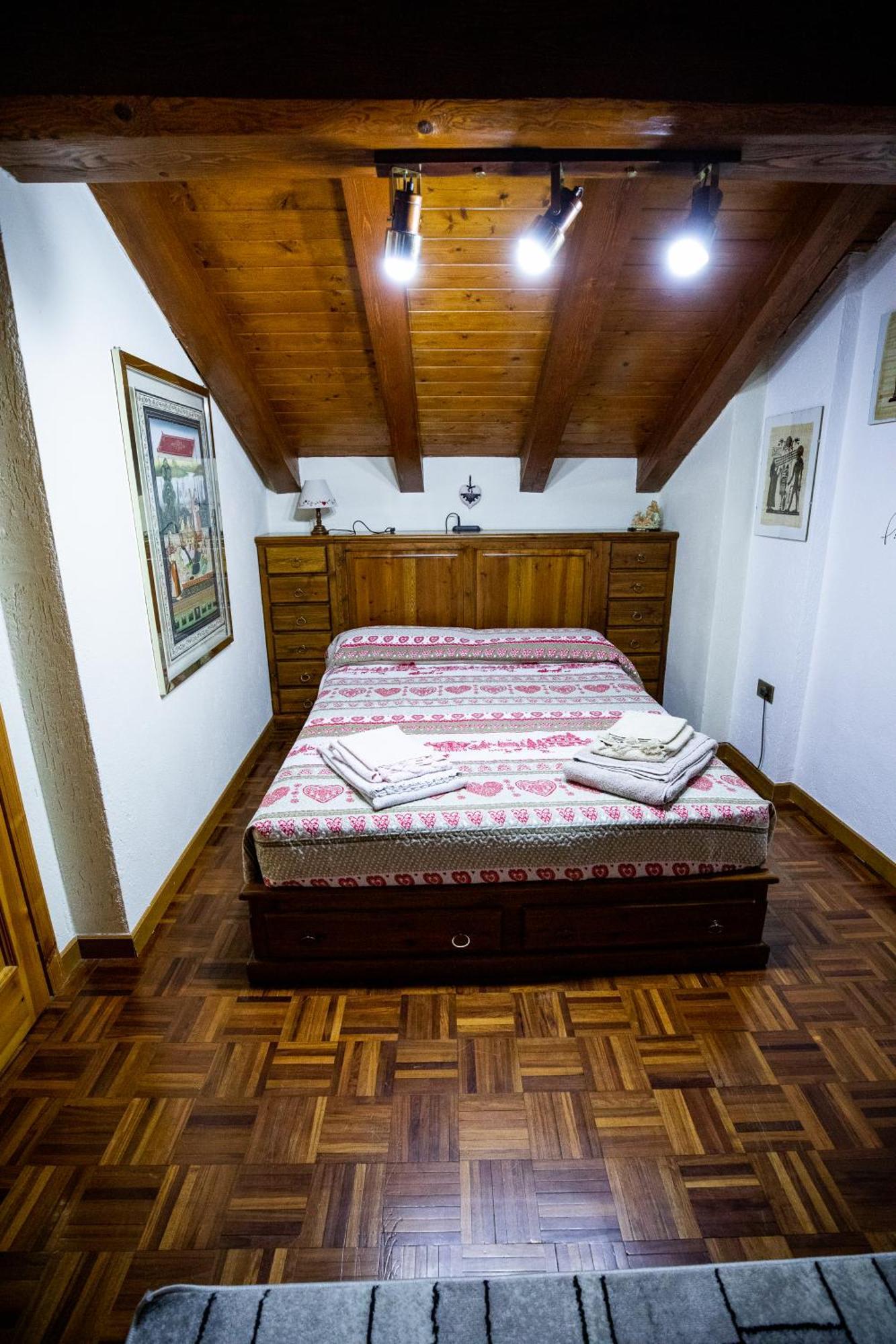 Maison La Bagne Aoste Chambre photo